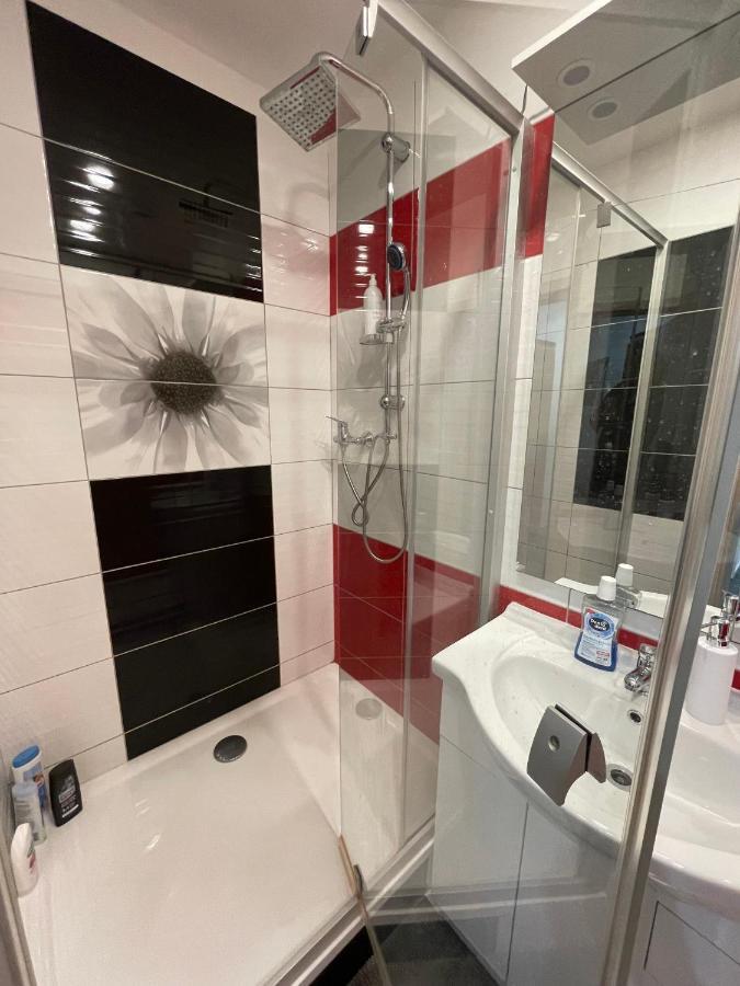 Monfas Apartment Barrandov Πράγα Εξωτερικό φωτογραφία